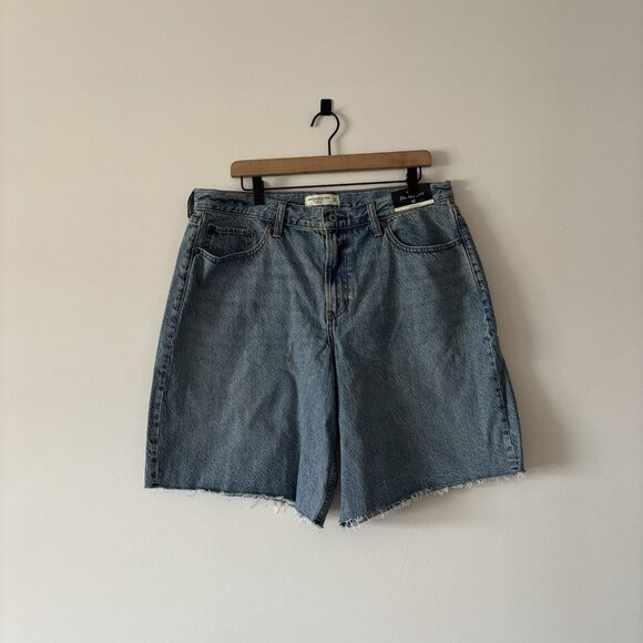 Abercrombie & Fitch Curve Love Mid Rise The A&F Jort Shorts Raw Hem Women’s 32 - Picture 6 of 16